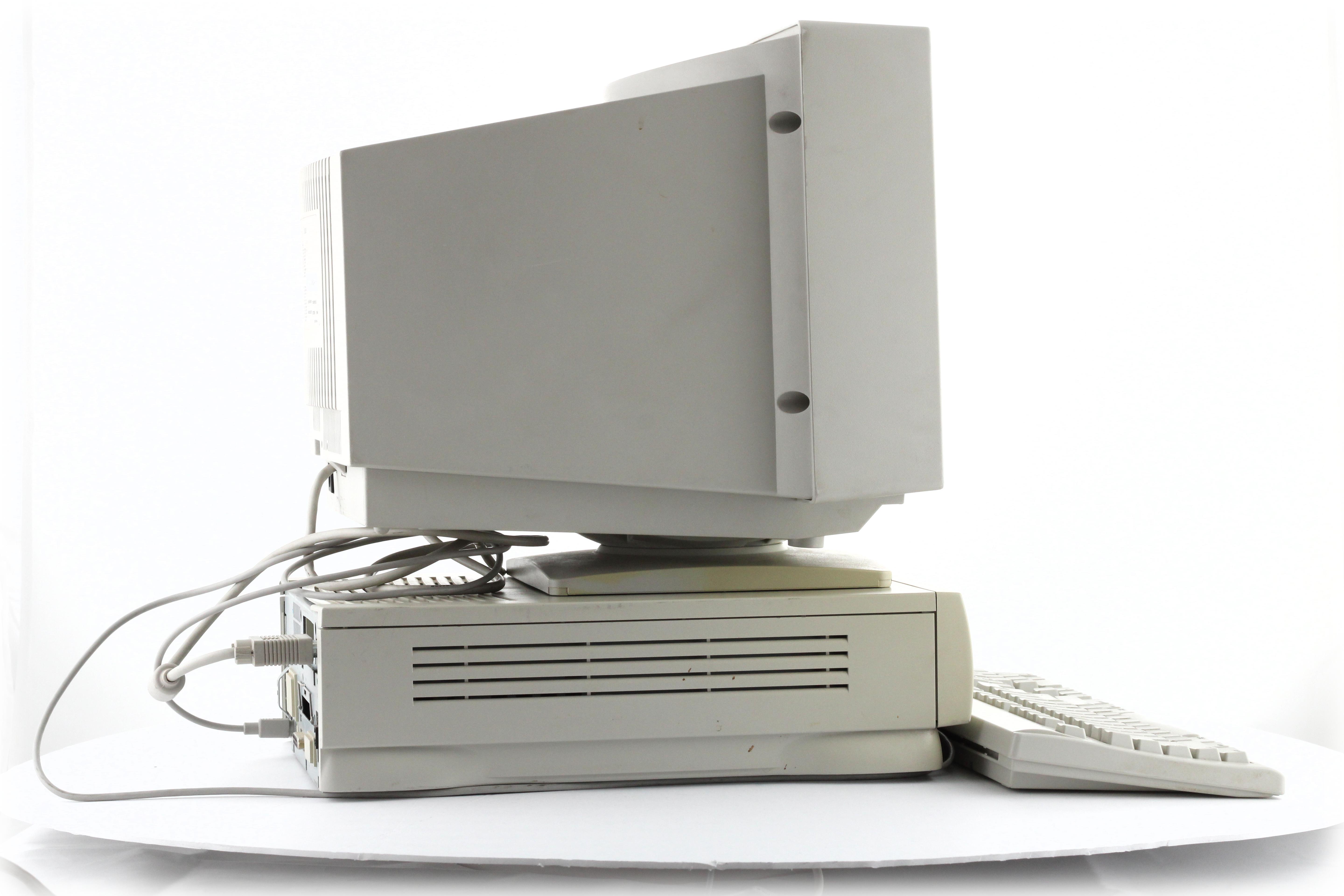 MAL | Apple Desktop Bus Mouse II