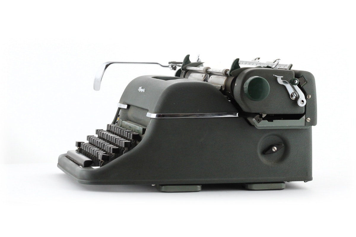 Olympia SG1 Typewriter