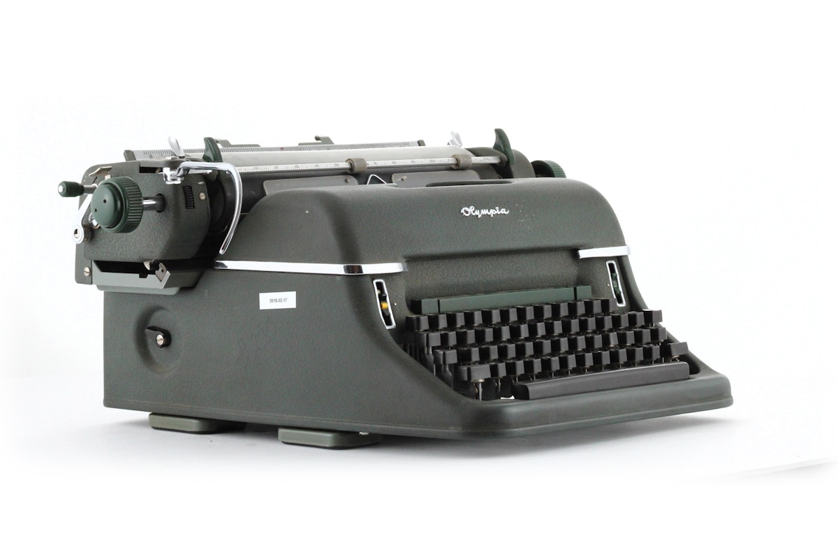 Olympia SG1 Typewriter